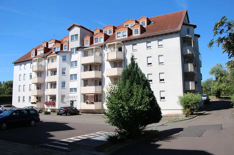 Mehrfamiliemwohnhaus