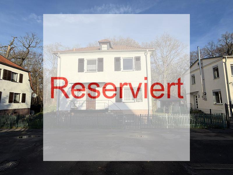 RESERVIERT