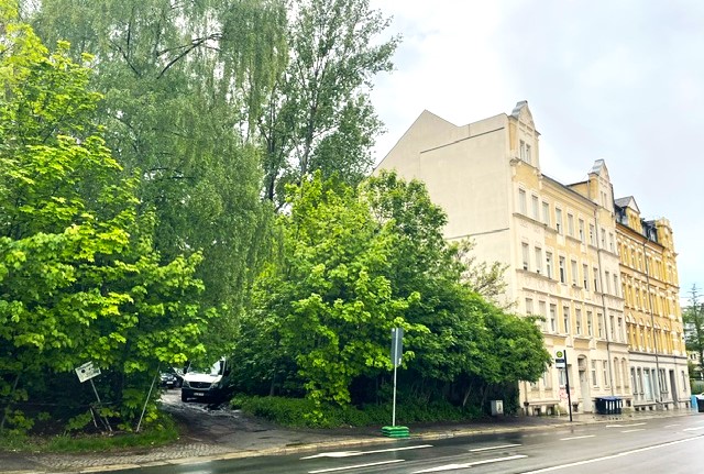 Grundstück